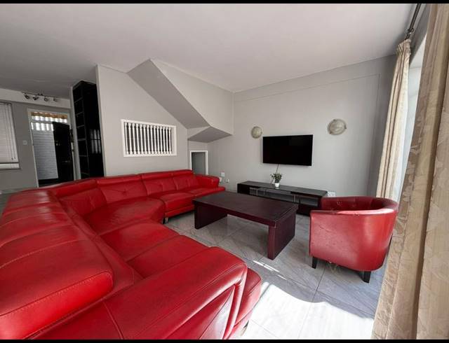 5 BEDROOM PROPERTY TO RENT IN SANDOWN